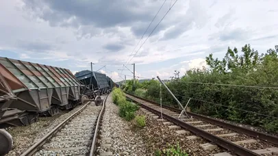 Un tren de marfă a deraiat în județul Iași. Circulația feroviară pe ruta Iași-Pașcani, blocată