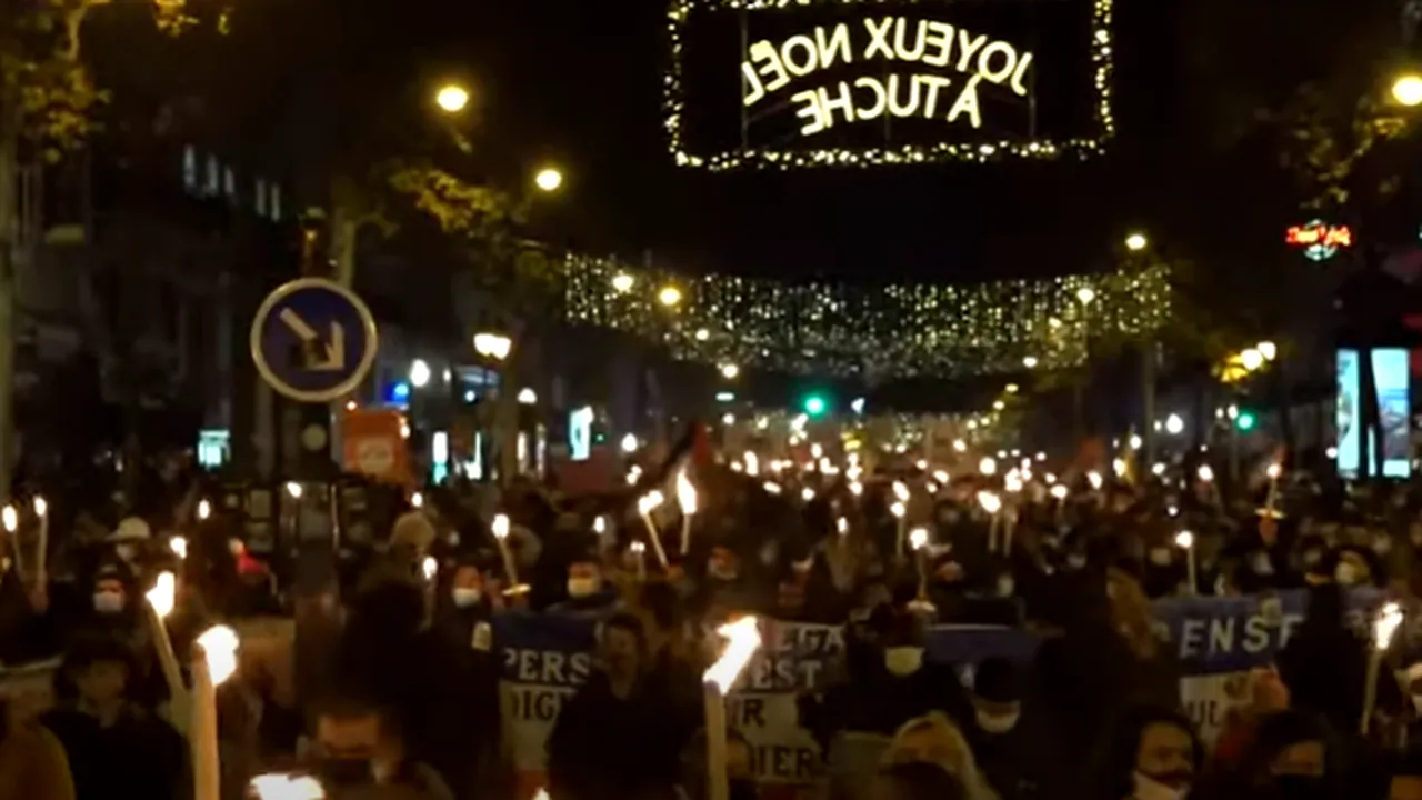 Ziua Internaţională a Migranţilor. Mii de oameni au protestat în Franța cerând drept legal de muncă