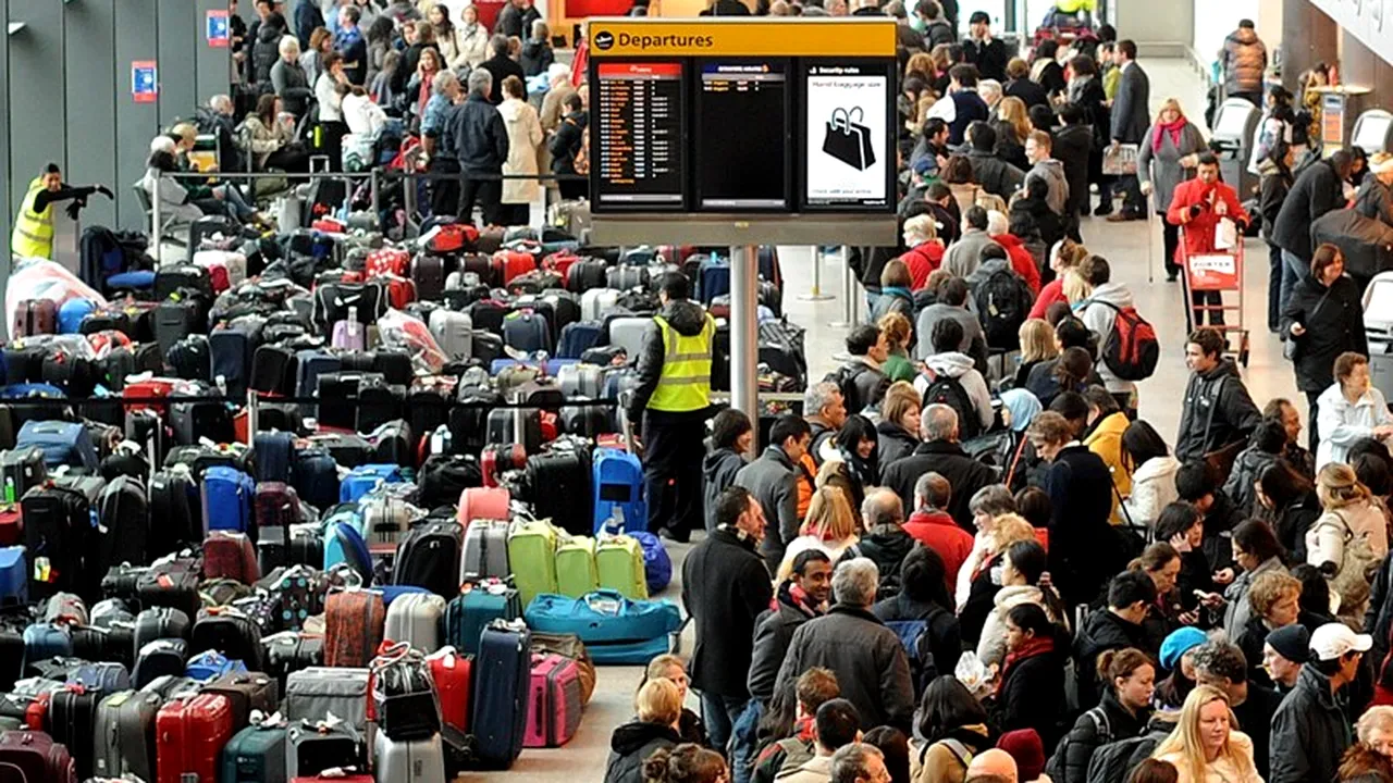 Guvernul britanic, sub presiune din cauza cozilor de așteptare de pe aeroportul Heathrow