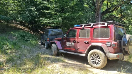 Un turist a descoperit un SCHELET uman într-o zonă montană din comuna Runcu, pe traseul Inelul Domniței din Cheile Sohodolului