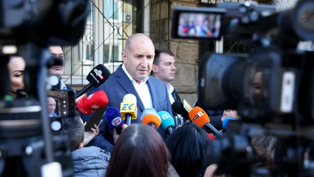 Doar 5,8% dintre alegătorii bulgari au votat până la ora 12:00. Prim-ministrul Radev: „Cel mai probabil nu vom avea un președinte în primul tur, prezența la vot este scăzută“. De ce nu ies cetățenii la urne