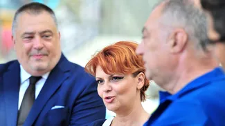 Alegeri locale 2012 – Craiova: Lia Olguţa Vasilescu îl devansează pe Antonie Solomon și câștigă primul mandat de primar/ Cei doi foști primari revin în 2020 în „ringul electoral” al Băniei