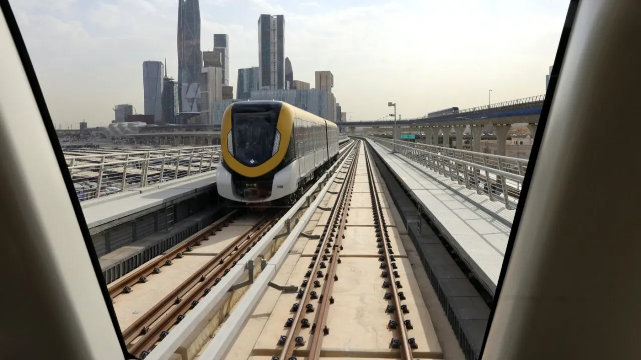 „Visul deșertului”: Trenul de LUX care reinventează călătoriile în Arabia Saudită