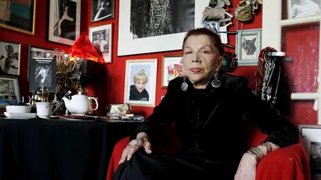 Mama regizoarei Eva Ionesco, condamnată la plata unor daune pentru fotografiile porno cu fiica ei 