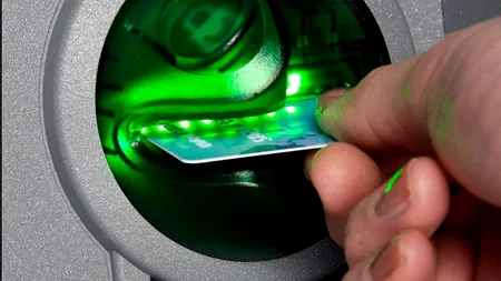 Mai mulți români care au mers zilele trecute la BANCOMAT au avut o surpriză