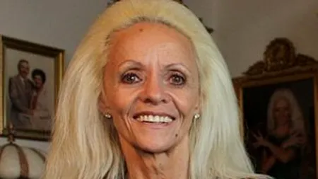 Cum arată acum femeia cu cele mai lungi unghii din lume