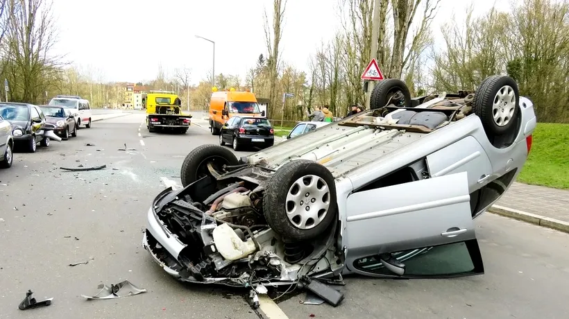 Tragedie în Prahova! Bărbat decedat după ce s-a răsturnat cu mașina în timp ce fugea de Poliție!