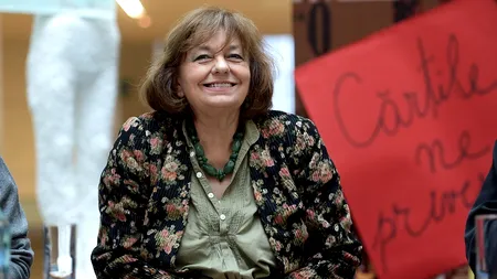 Ana Blandiana își promovează volumul 