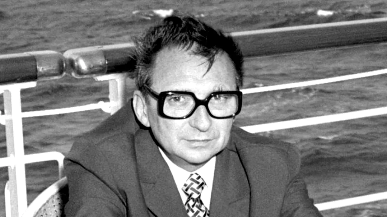 Un scriitor american susține că Ion Mihai Pacepa, fostul șef al DIE, ar fi murit din cauza COVID