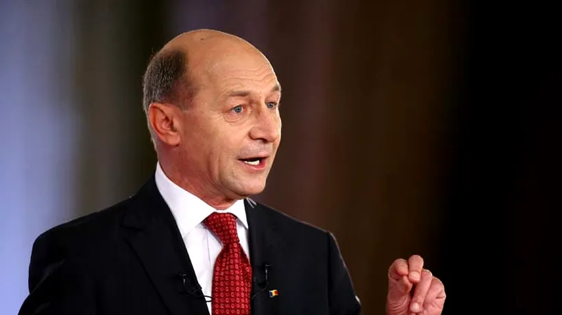 Băsescu: Cer Parlamentului demiterea conducerii ASF. Este o cloacă