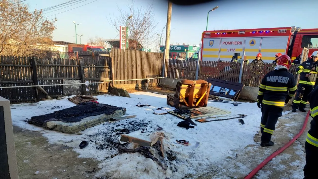 Explozie urmată de un incendiu, în Dâmbovița. Două persoane au suferit ARSURI