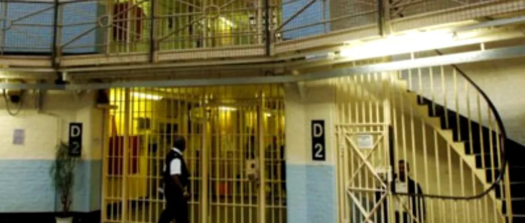 REVOLUȚIA REABILITĂRII. Guvernul britanic deschide call center-uri în închisori