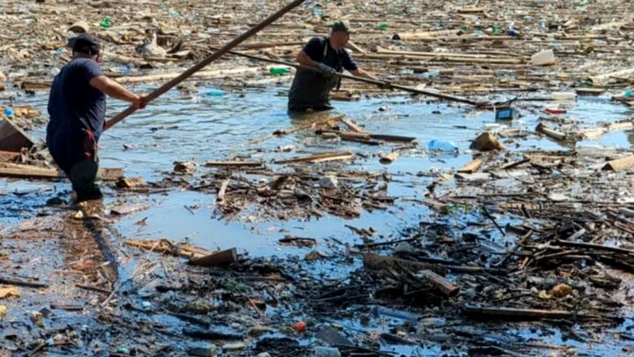 Guvernul pregătește al treilea pachet de sprijin pentru sinistrații din Neamț și Suceava