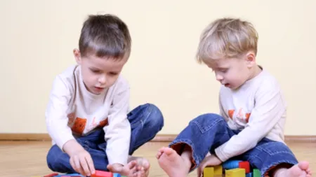 30% dintre jucării conțin substanțe nocive pentru copii. Cum să le alegi pe cele potrivite