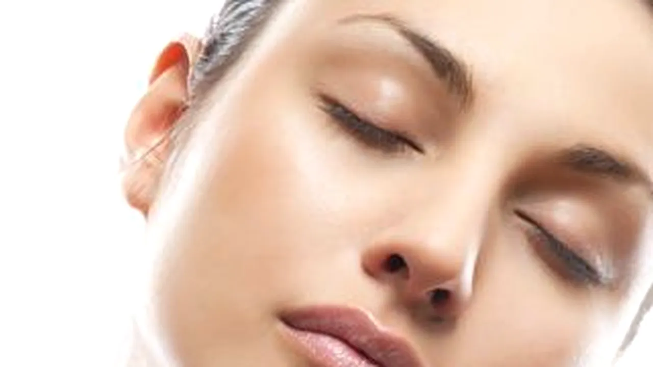 Cum te ajută mierea să ai un ten fără probleme