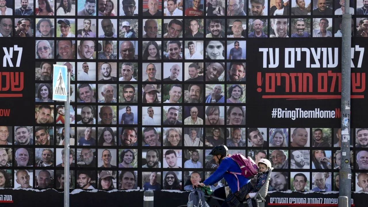 Hamas și-a dat acceptul pentru un ACORD de eliberare a ostaticilor și de încetare a luptelor din Gaza, dar nu a transmis încă un răspuns oficial scris