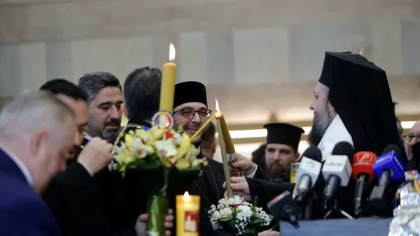 Cine aduce Sfânta Lumină de la Ierusalim. „Nu am primit nicio informație legată de o eventuală problemă”