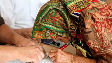 Autoritatea Electorală Permanentă explică cine face actualizarea listelor electorale. În 2011, PRIMARII au lăsat 33.000 de morți cu drept de vot