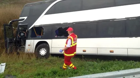 Un autocar în care se aflau 28 de români s-a răsturnat în Ungaria. Mai multe persoane au fost rănite