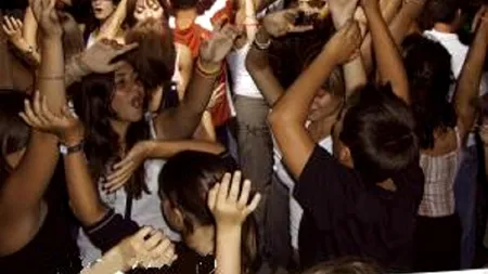 Un tânăr, campion la înot, a murit la o petrecere