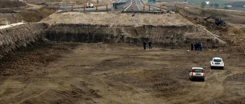 Autostrada Lugoj - Deva s-a prăbușit pe o lungime de 70 de metri