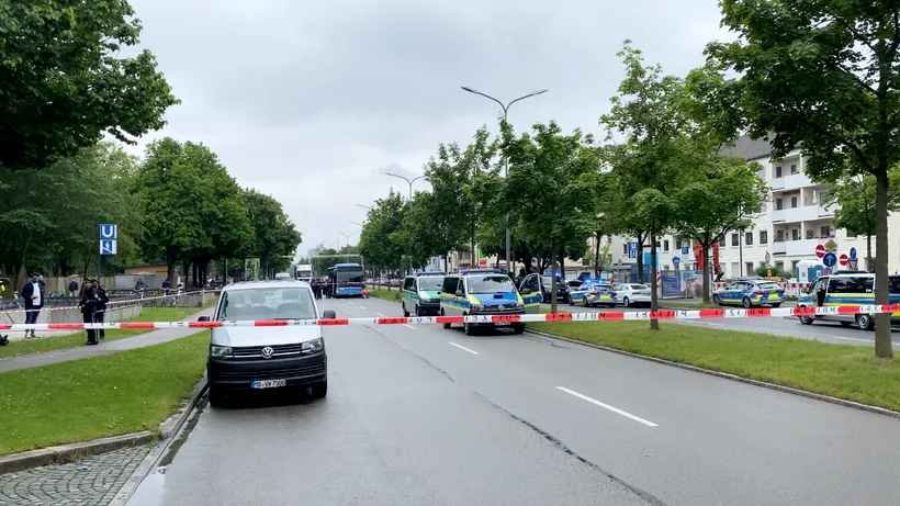 BILD. Mai mulţi răniţi, după ce un vehicul a lovit un grup de persoane, în oraşul german München