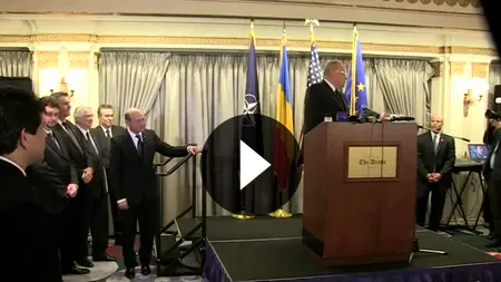 Secvență MEMORABILĂ LA SUMMITUL NATO DE LA CHICAGO cu Traian Băsescu