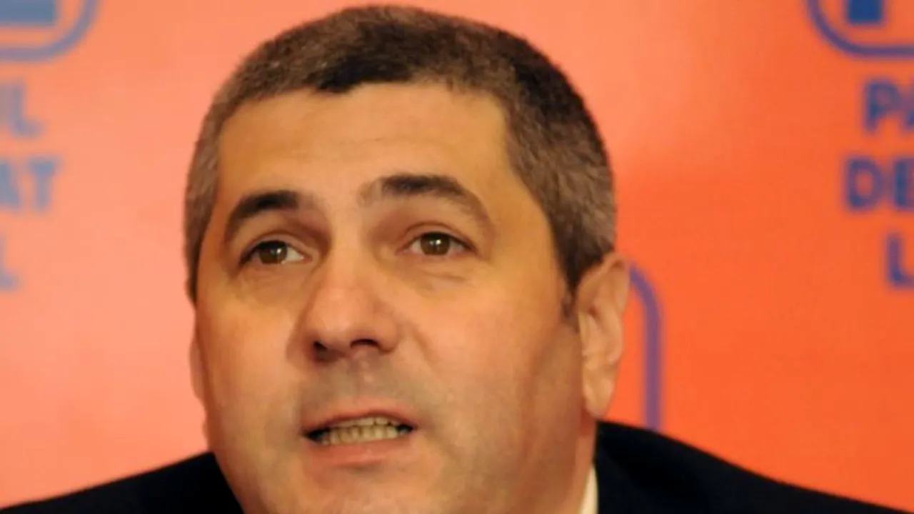 Un senator vrea ca membrii CSAT urmăriți penal să nu mai participe la ședințele Consiliului