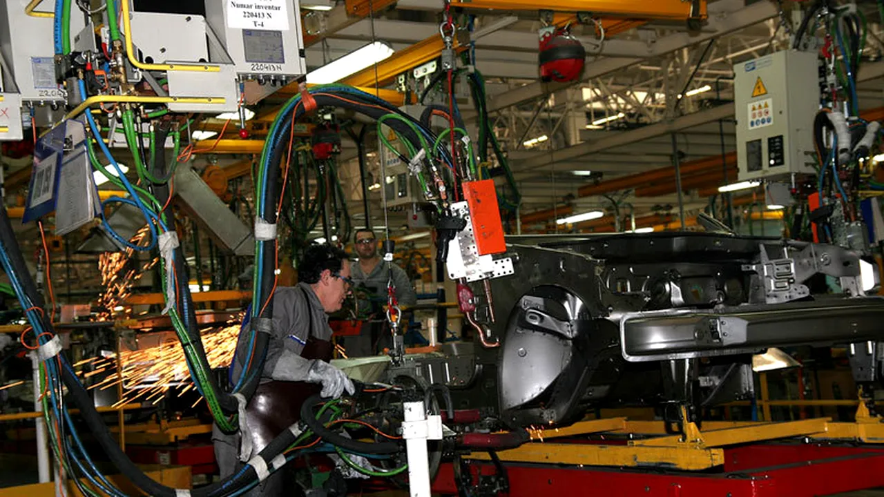 Renault amână lansarea versiunii electrice a modelului Twingo. 
