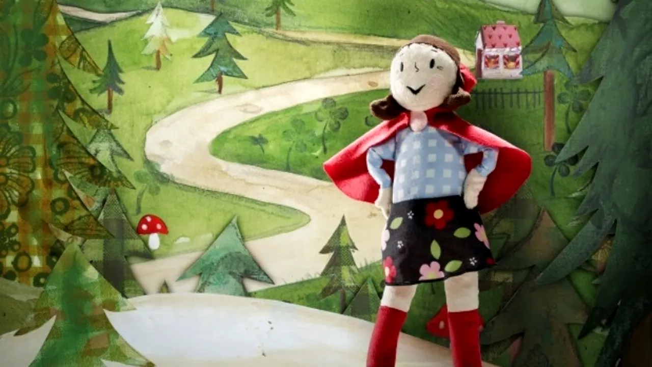 Cum poți contribui la educația copiilor fără posibilități, cumpărând o simplă jucărie de pluș