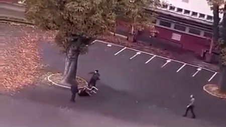 VIDEO | Atac sângeros la un liceu din Franța! Un fost elev a înjunghiat mortal un profesor și a rănit alte două persoane