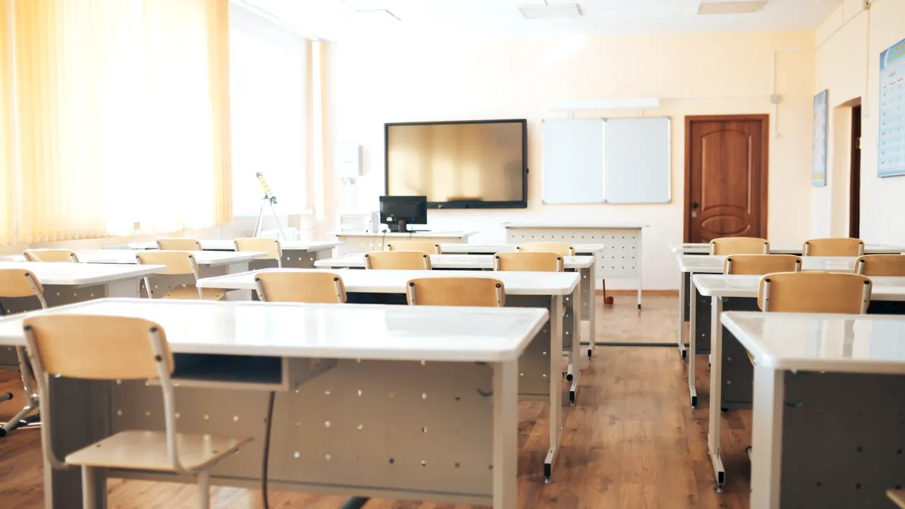 Ministerul Educației, precizări după creșterea normei didactice: 98,6% dintre PROFESORII titulari rămân la aceleași școli