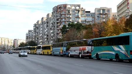 Ministrul Turismului propune în Guvern ca șoferii autocarelor să nu poată desfășura ocazional această activitate