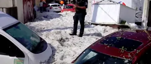 Imagini de necrezut. Străzi și mașini, acoperite de gheață la 30 de grade Celsius - VIDEO