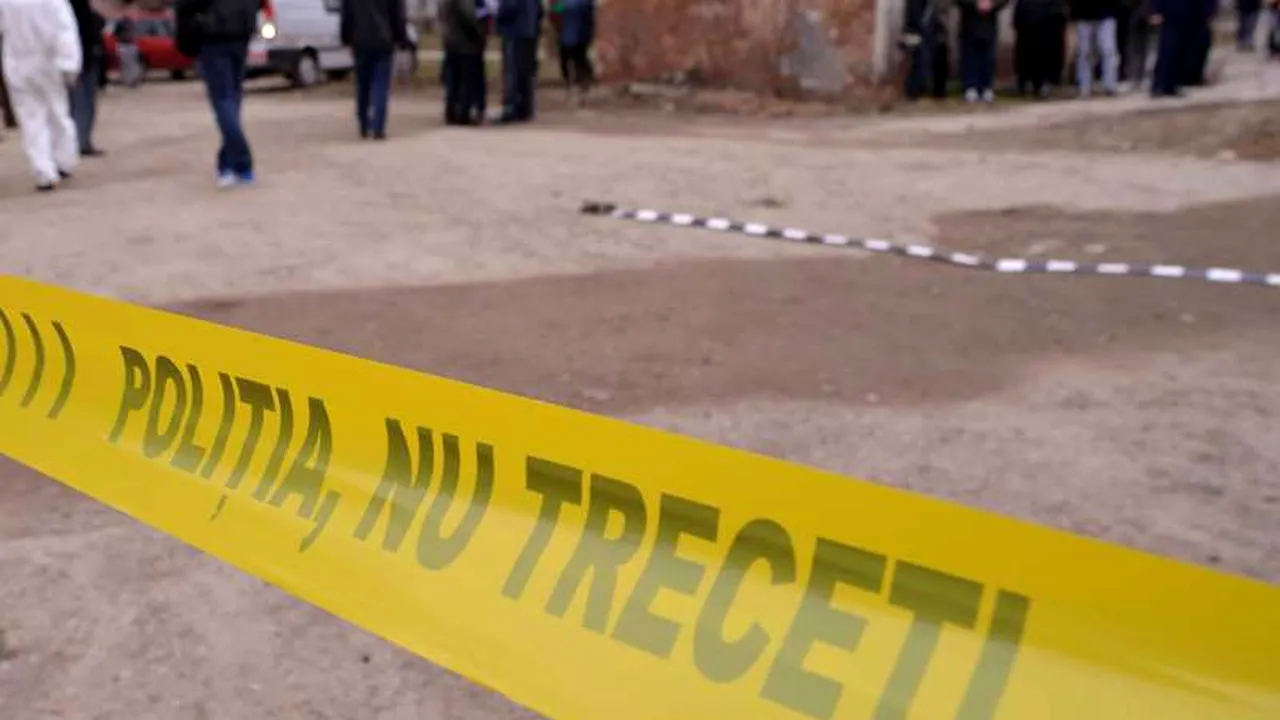 Profesor găsit spânzurat în sala de sport a unui liceu