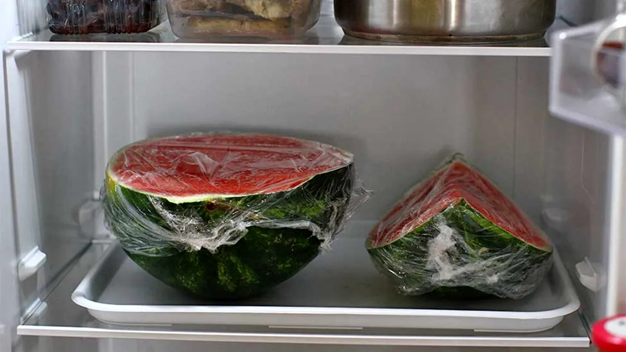 Trebuie sau nu ținut pepenele roșu în frigider. GREȘEALA pe care mulți români o fac