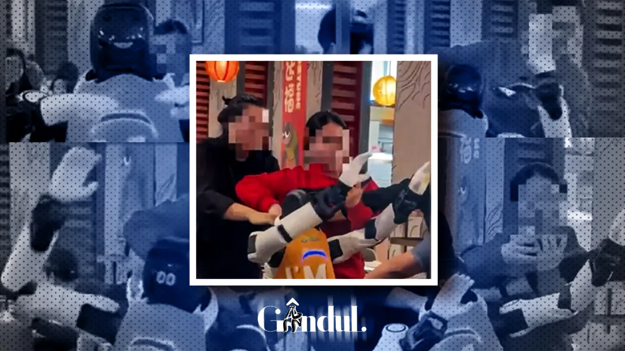 Un robot chelner a început să spargă farfurii în mijlocul unui restaurant. Cum au reacționat oamenii când au văzut haosul creat