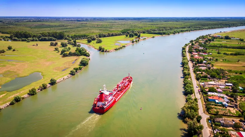 Incident naval tragic pe Canalul Sulina. O persoană a murit, după ce două nave s-au ciocnit