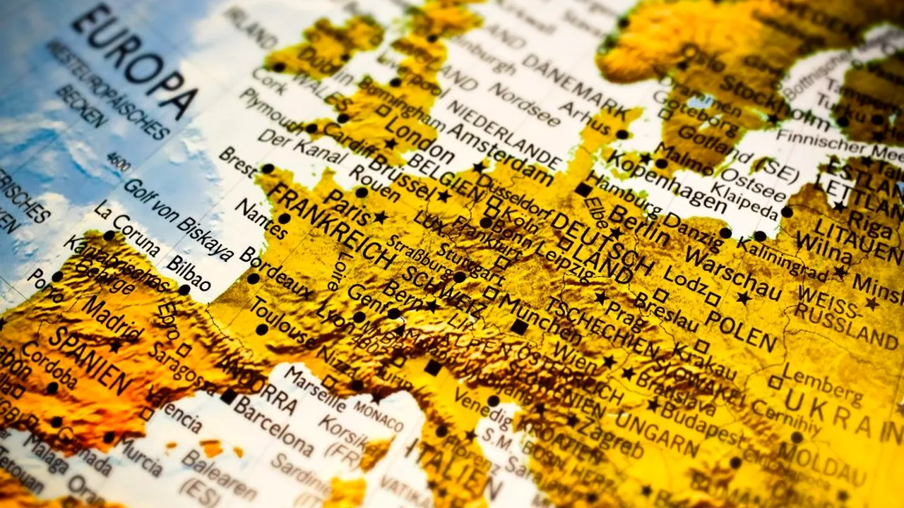 CONDIȚIE. Românii pot intra în Austria doar dacă au test negativ la COVID tradus în germană sau engleză