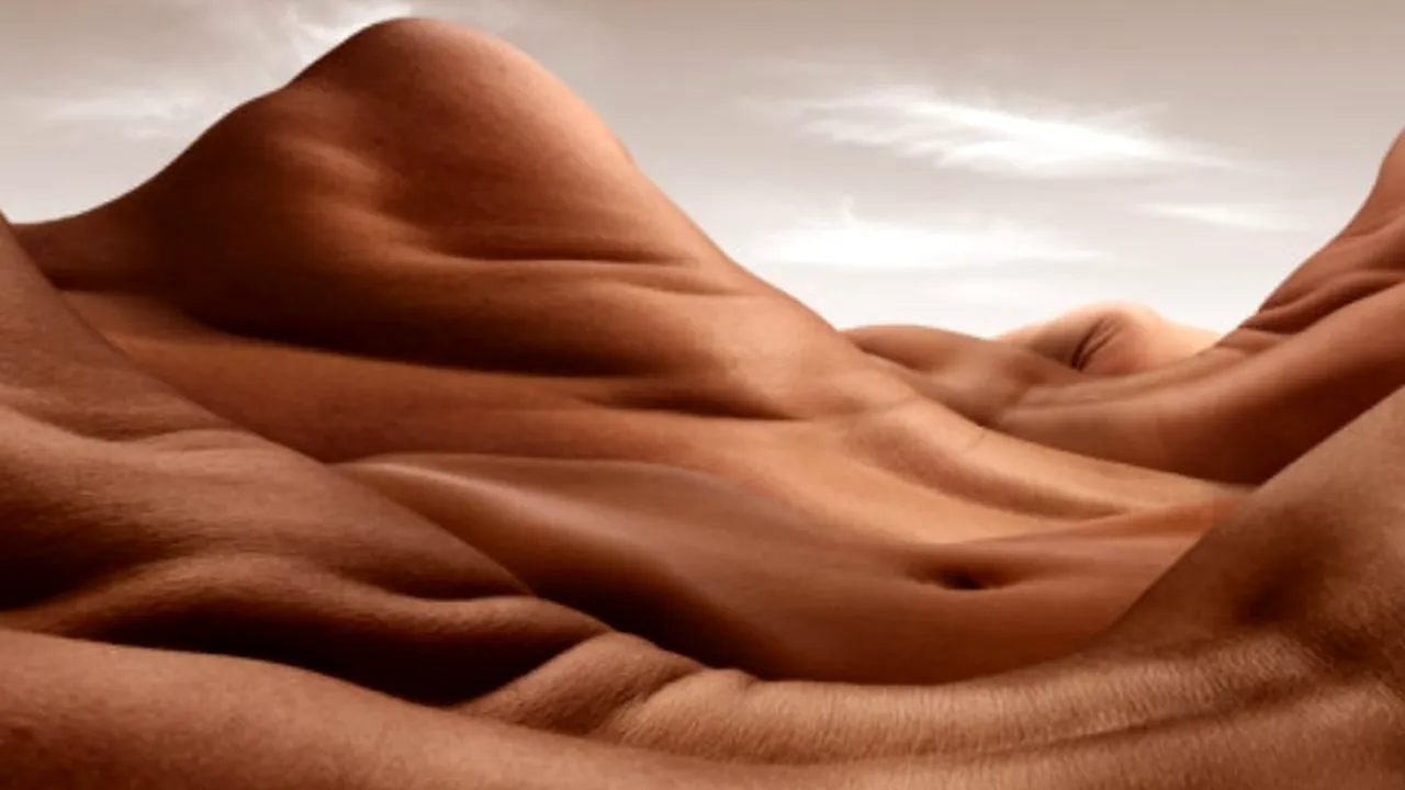 FOTO. Un nou fel de artă: peisaje din nuduri