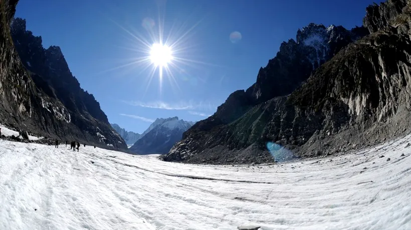 Un turist britanic și fiul său în vârstă de 12 ani, găsiți morți în Masivul Mont-Blanc