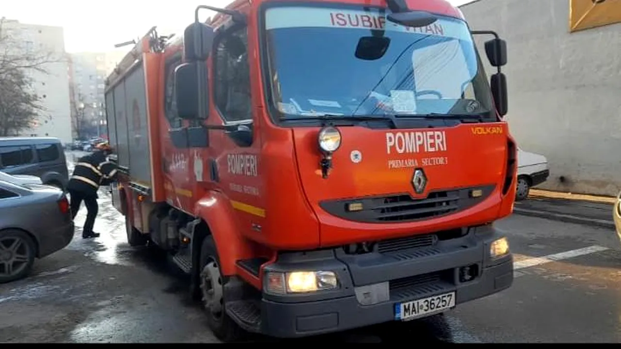 Bărbat găsit inconștient, după un incendiu cu degajări mari de fum într-un bloc din Galaţi
