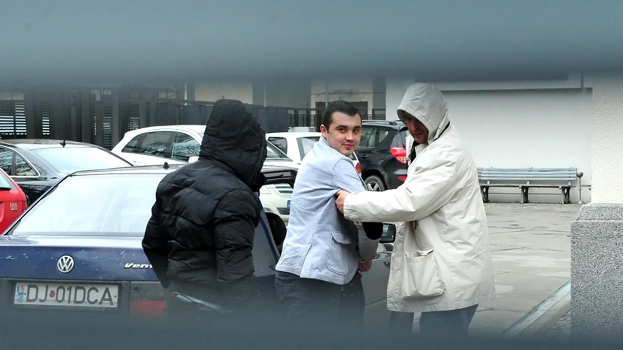 Cei doi sportivi reținuți pentru proxenetism și trafic de minori, arestați de Judecătoria Craiova