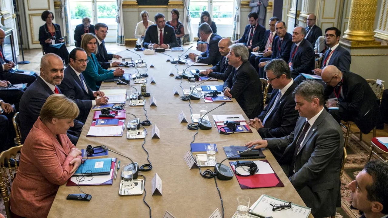 Merkel și Hollande, anunț important, după Brexit, pentru țările balcanice care vor în UE 