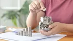 Nu este păcăleală! Românii care vor plăti RATE mai mici de la 1 Aprilie