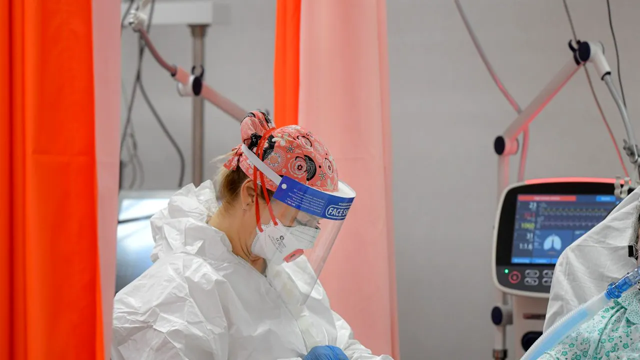 Bilanț coronavirus 29 decembrie. Crește din nou numărul persoanelor infectate. Aproape 1.300 cazuri noi, depistate în 24 de ore