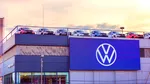 Volkswagen vrea să accelereze restructurarea pentru aproape 100.000 de locuri de muncă. Care este motivul