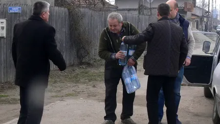 Rețeaua de alimentare cu apă potabilă din Găești, contaminată. Locuitorii orașului primesc apă cu cisterna