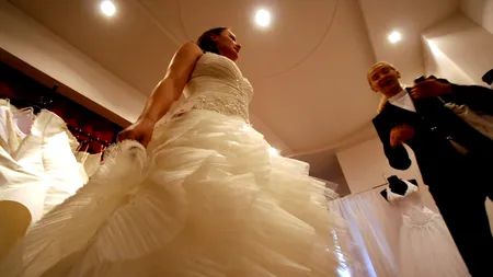 Ce a descoperit o femeie după 26 de ani de la nunta ei