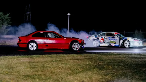 Drift lângă stele: Etapa a treia a Campionatului Național revine pe timp de noapte la Transilvania Motor Ring